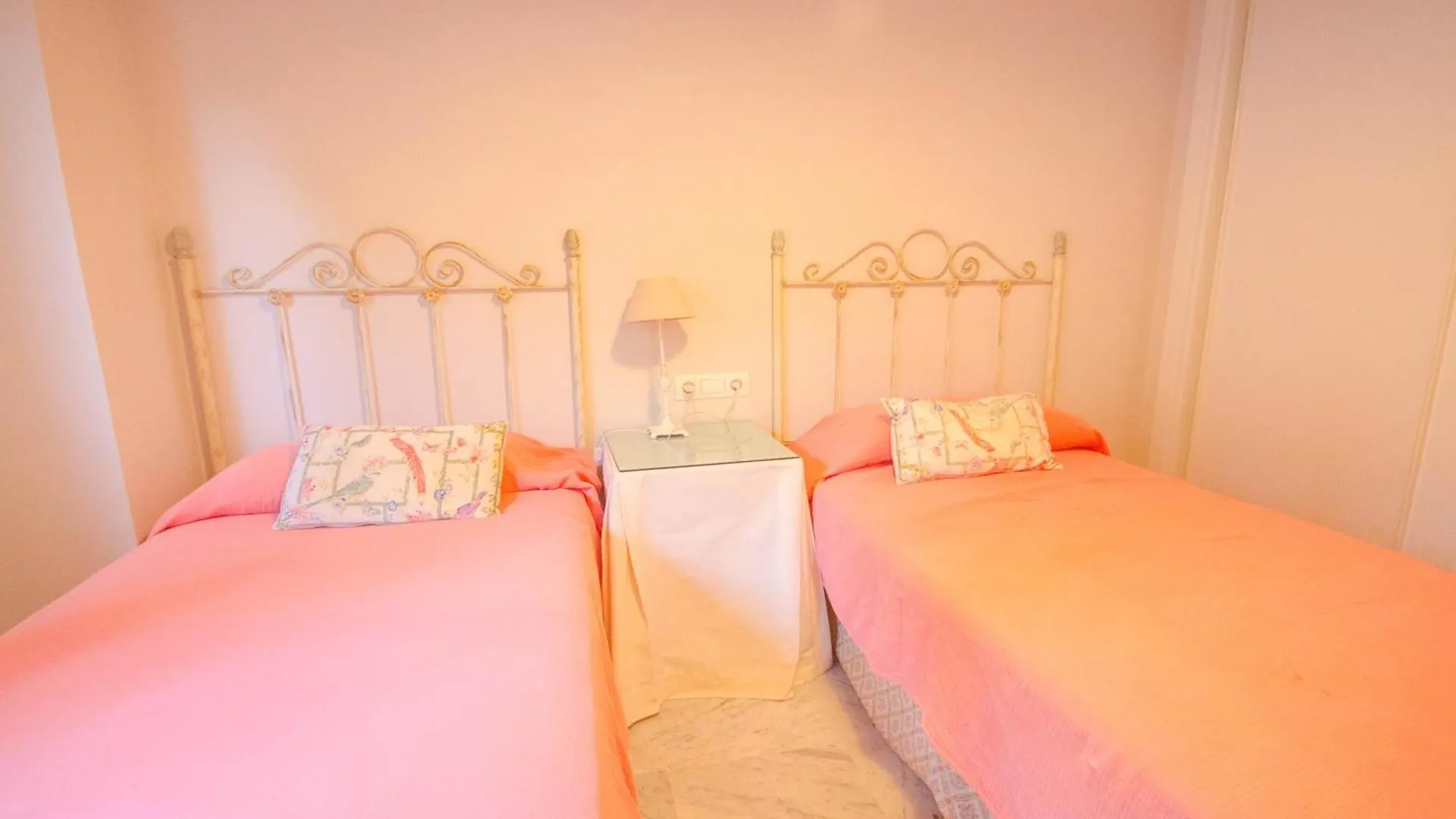 Lorcrisur Aparment - Charming Next To Puerto Banus Lägenhet Marbella 0*,  Spanien