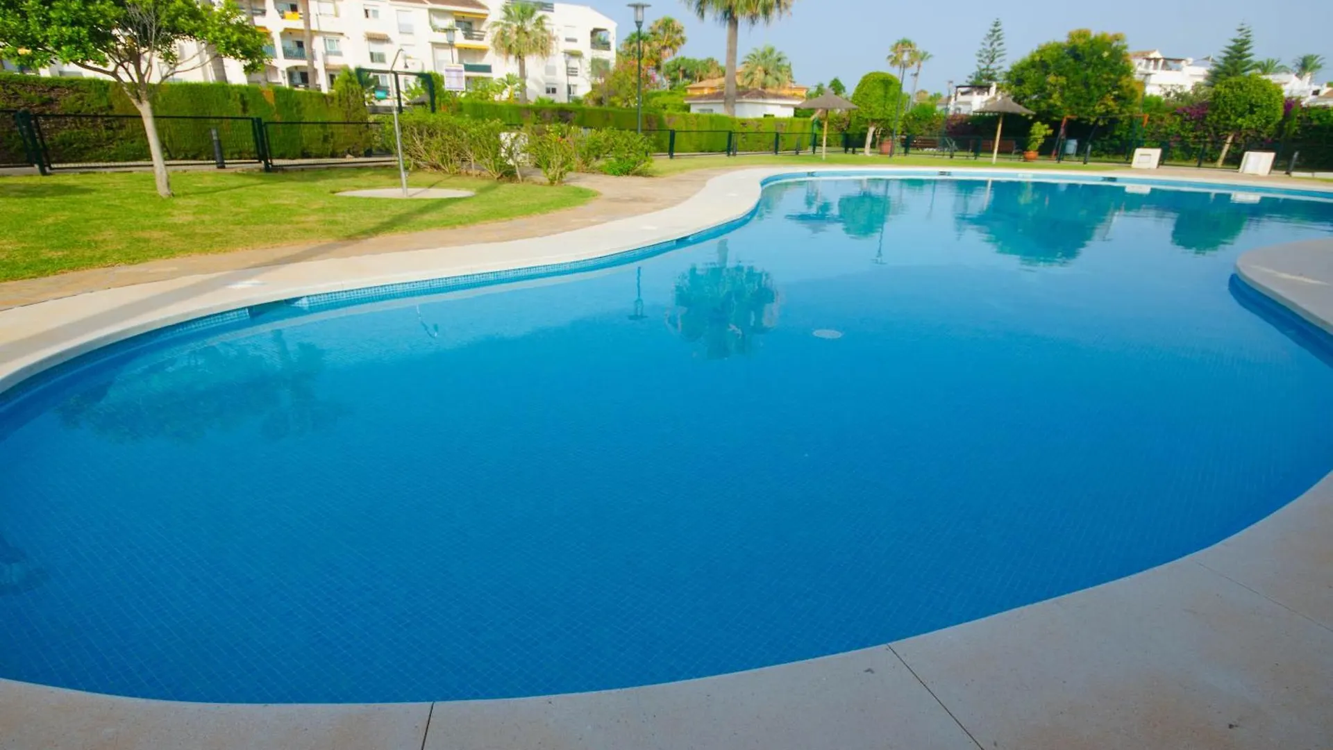 Lorcrisur Aparment - Charming Next To Puerto Banus Lägenhet Marbella 0*,